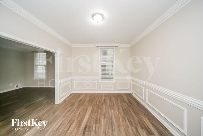 Foto del edificio - 7270 Stamford Dr