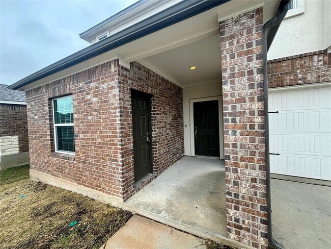 Building Photo - 1717 Devine Lake Bnd