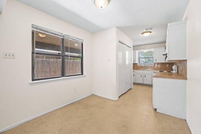 Foto del edificio - 1610 28th St