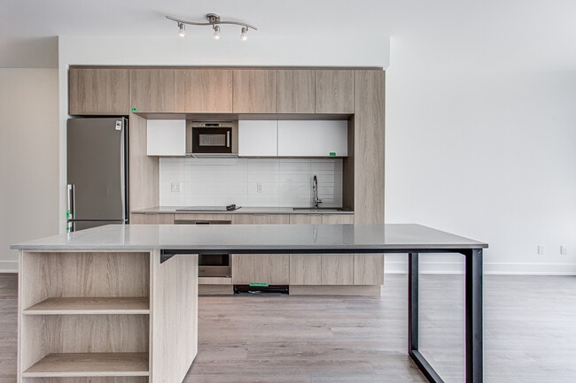 Building Photo - 1 Belsize Dr