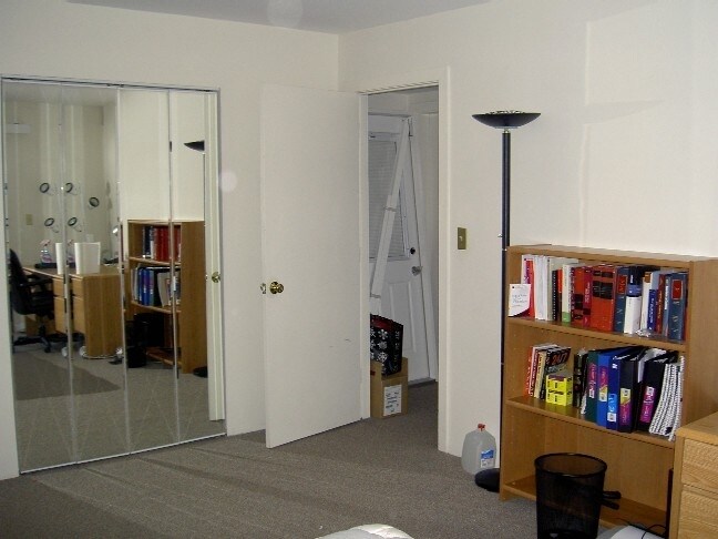 Foto del edificio - 33 Brainerd Rd