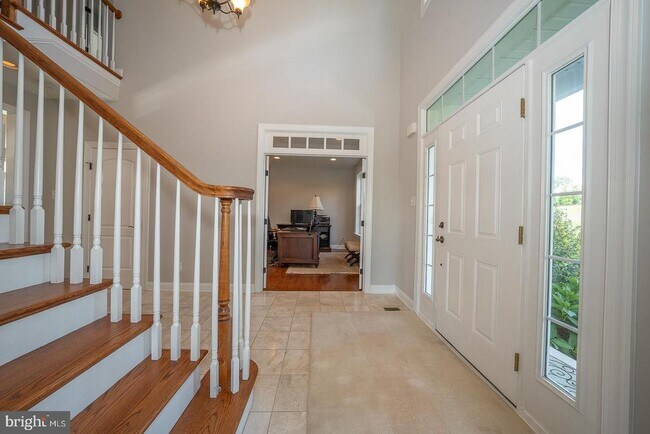 Building Photo - 25 Broomall Ln