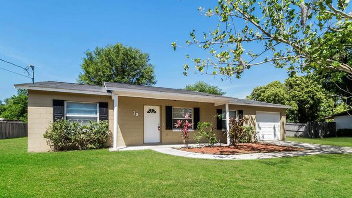 18 Sun Country Ct, Eustis, FL 32726 House Rental in Eustis, FL