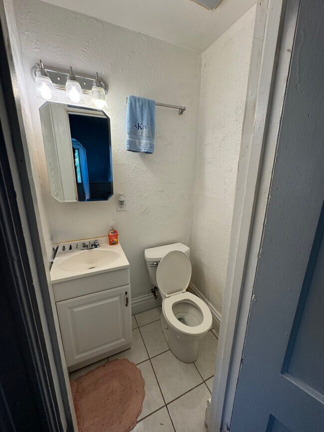 Power Room - 5601 Wilkins Ave