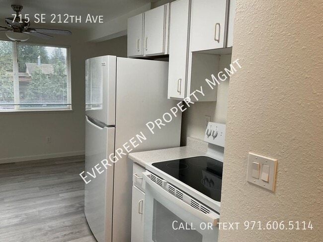 Building Photo - Beautifully Renovated 2BD,1.5BA home, on t...