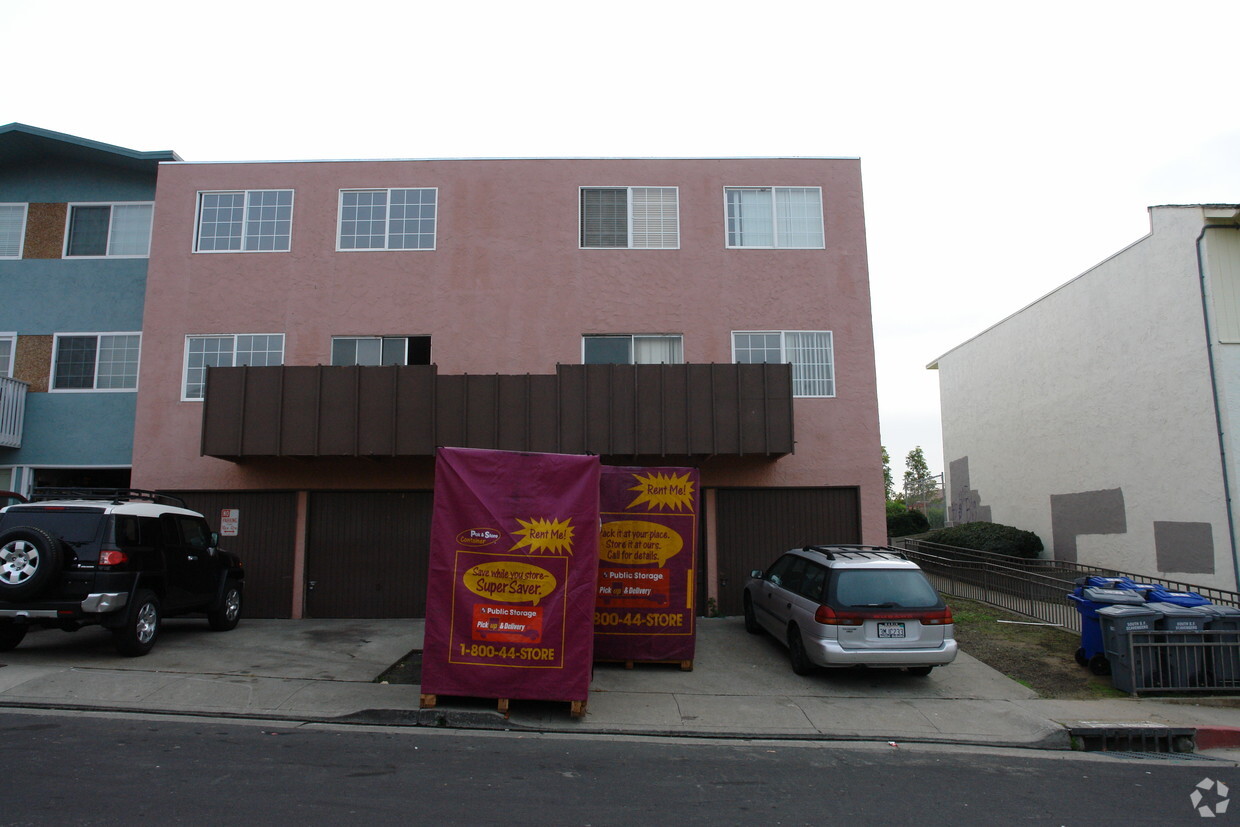 Building Photo - 356 Susie Way