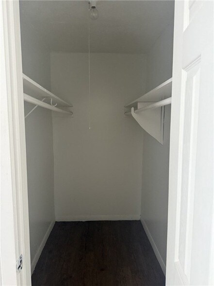 Foto del edificio - 1014 E 23rd St