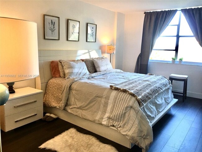 Foto del edificio - 11111 Biscayne Blvd