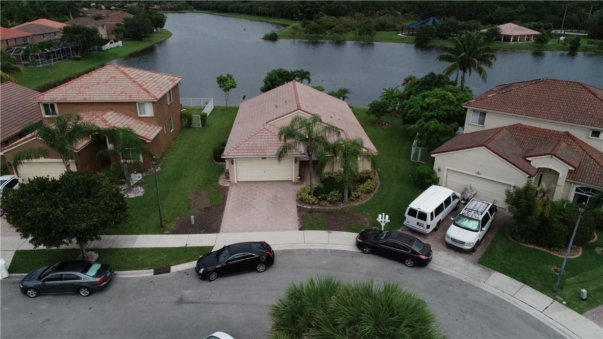 Foto principal - 4707 St Simon Dr
