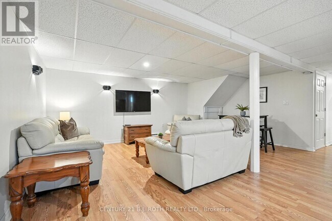 Building Photo - 41 Market St