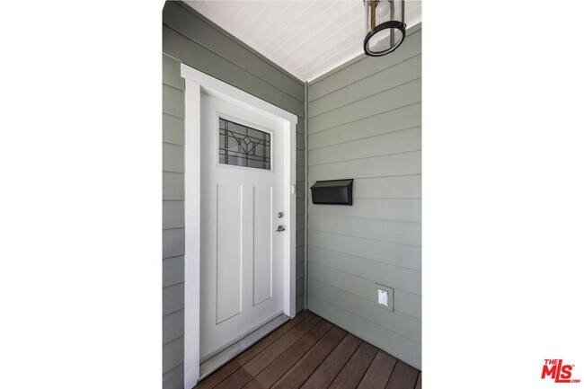 Foto del edificio - 4133 Clayton Ave W