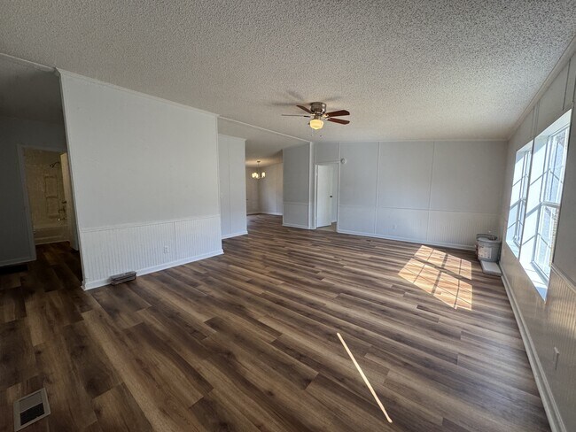 Photo - 4299 Wagon Trail House