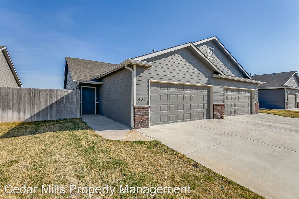 3 br, 2 bath House 421 S Longbranch Dr. House Rental in Maize, KS