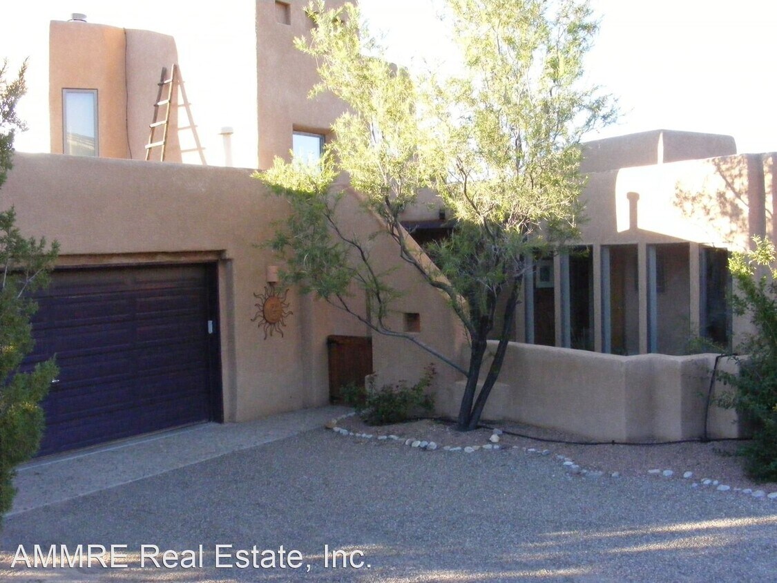 3 br, 2.5 bath House 17 Sage Hill Dr House Rental in Placitas, NM