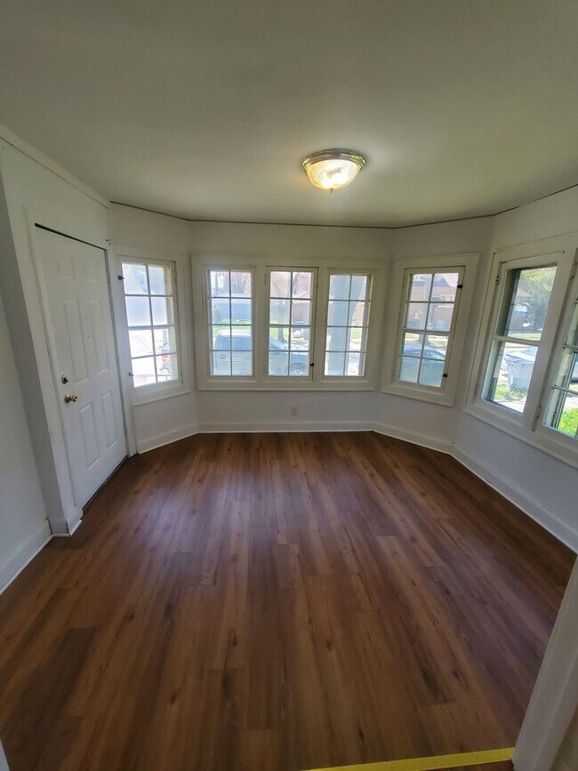 Foto del edificio - 3 Bedroom Single Family