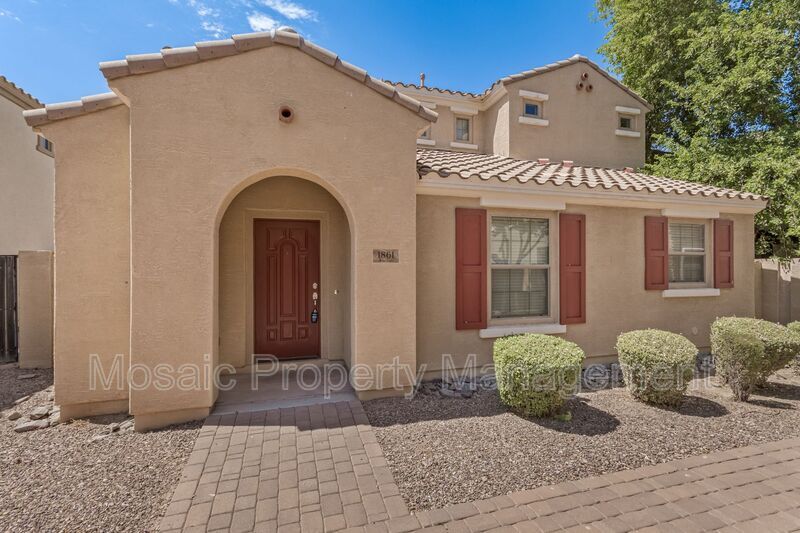 Primary Photo - 1861 S Balboa Dr