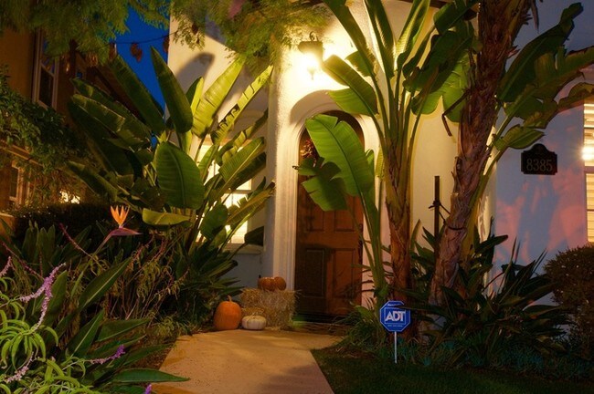 Foto del edificio - 8385 Parkside Crescent