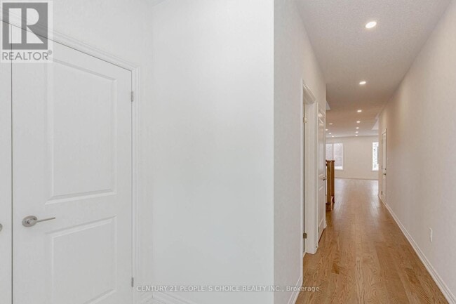 Building Photo - 1480 Savoline Blvd