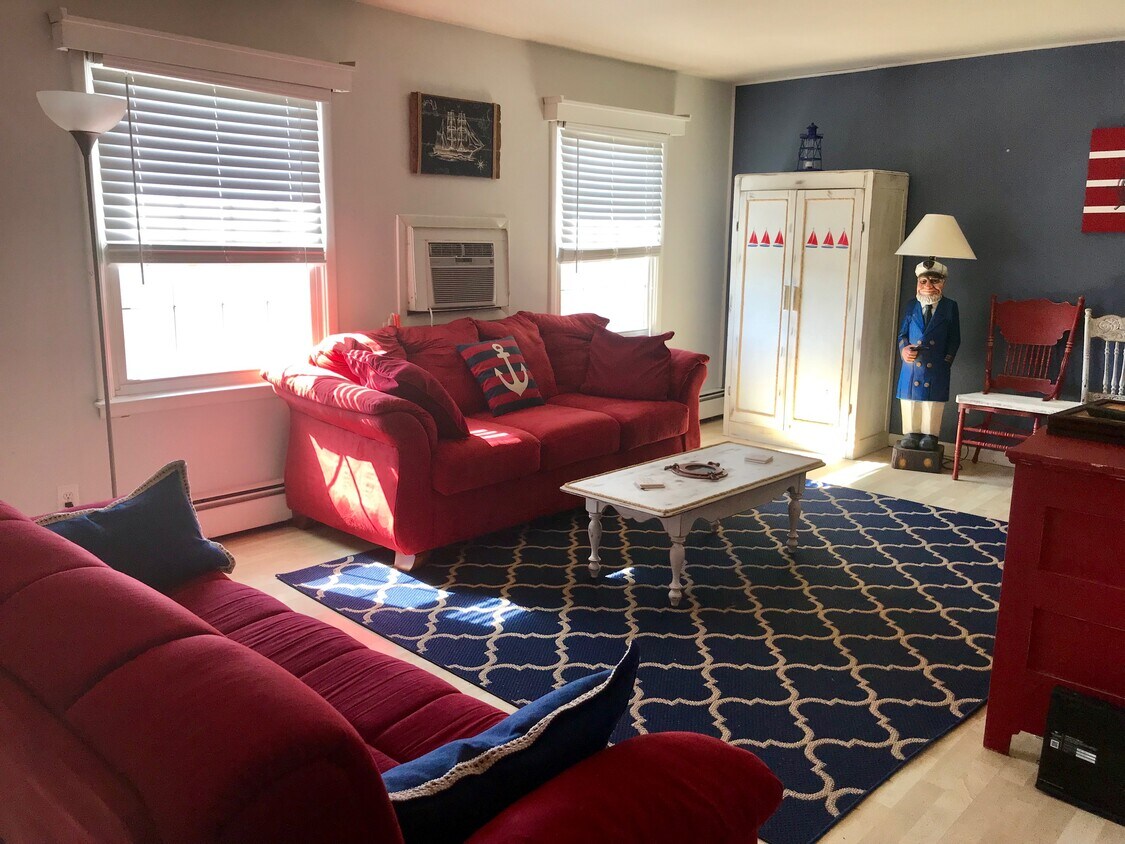 Foto principal - 3570 Simpson Ave
