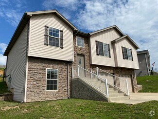 Building Photo - 206 Sandstone Dr