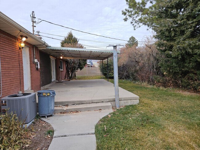 Foto del edificio - Remodeled 3-Bedroom Home in Orem