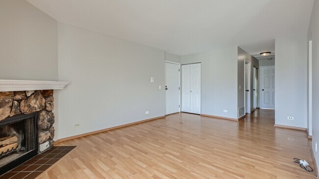 Building Photo - 219 Arrowwood Ct