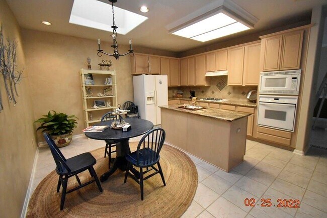 Building Photo - 3823 Fordham Park Ct
