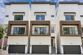 Building Photo - 1034 W 17th St