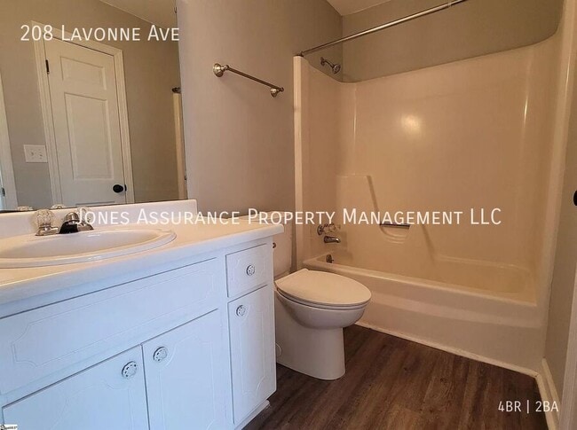 Building Photo - 208 Lavonne Ave