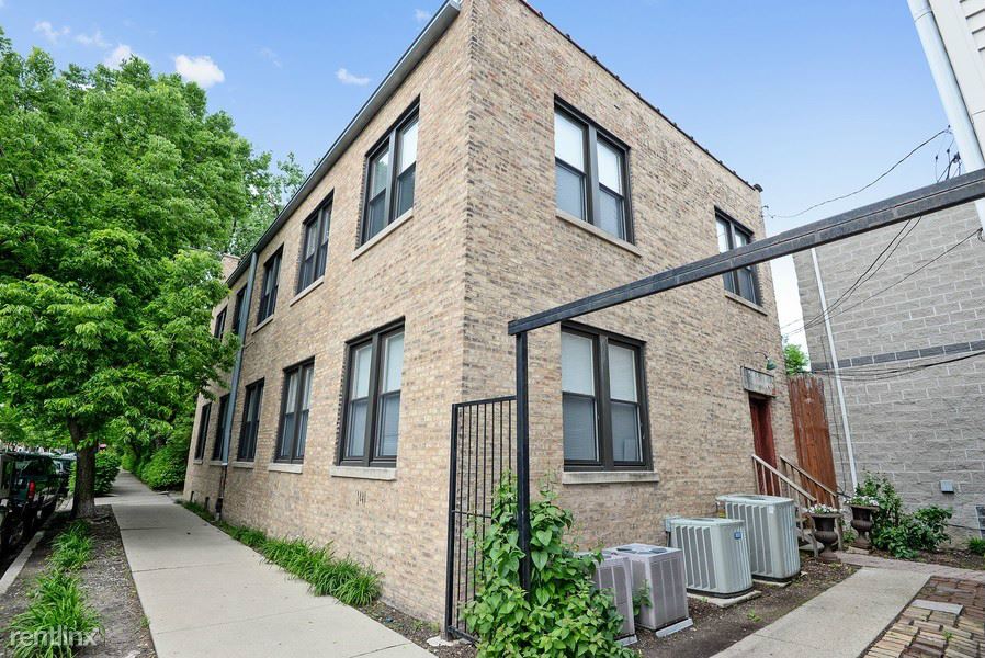 Primary Photo - 1256 W Wellington Ave