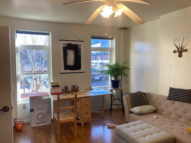 Living Room - 28 Herkimer St