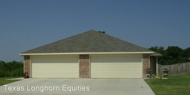 Building Photo - 934 Sylvia St