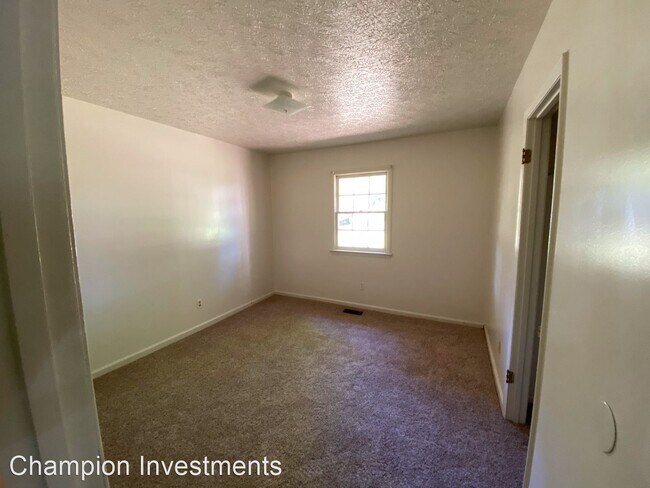 Building Photo - 3 br, 1 bath House - 5405 Cantebury Rd.