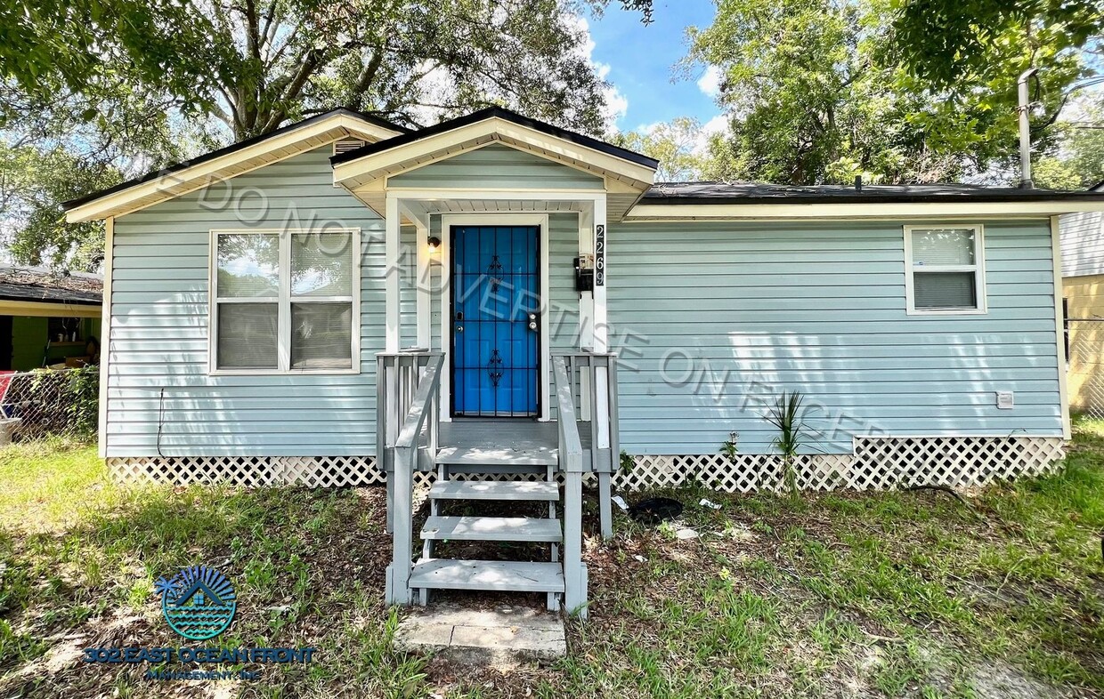 Primary Photo - Adorable, fully renovated 3 bedroom / 1 ba...
