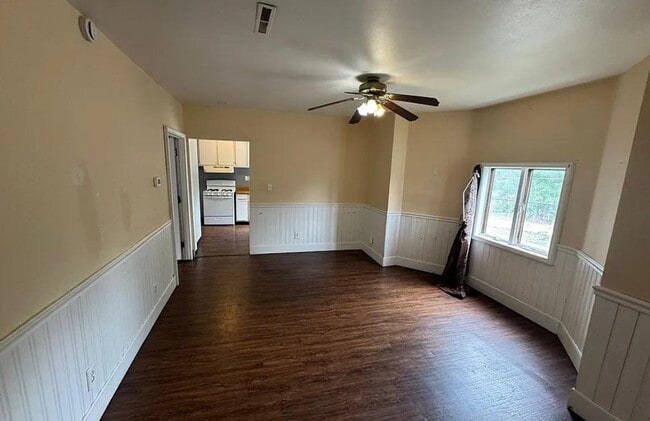 Photo - 100 W Ellis St Apartment