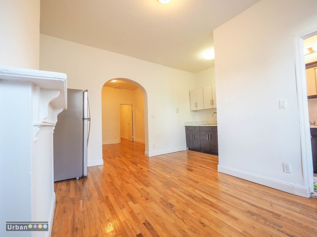 Primary Photo - 797 Putnam Ave