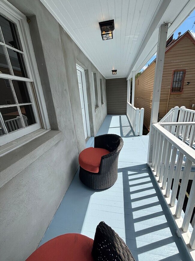 Foto del edificio - 2 Bedroom 2 Bathroom in The Charleston Pen...