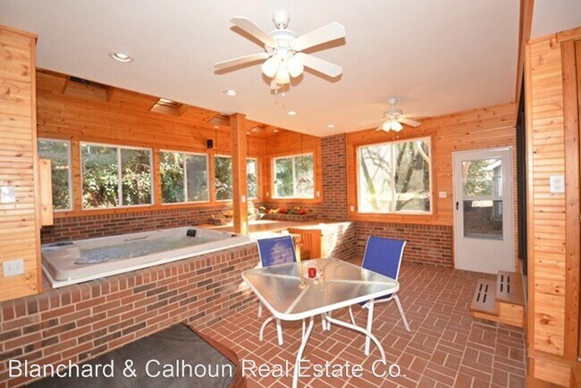 Foto del edificio - 4 br, 3.5 bath House - 2423 Wilkshire Drive
