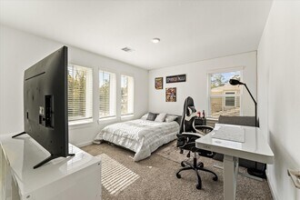 Building Photo - 10212 Prairie Creek Ln