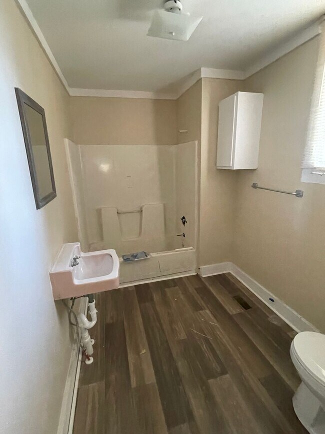 Foto del edificio - Charming Downtown Orangeburg Victorian Condo