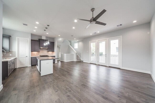 Foto del edificio - 3722 Robertson St