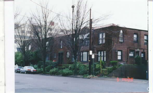 Building Photo - Rosegate Apartments