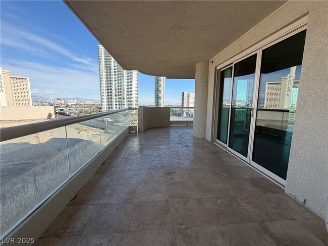 Foto del edificio - 2777 Paradise Rd