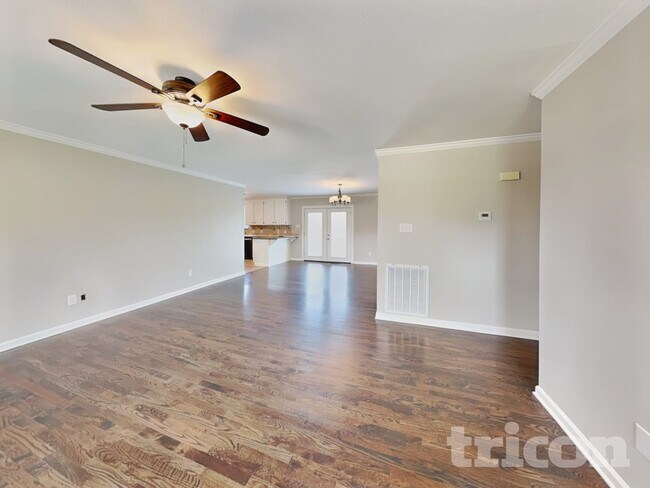 Foto del edificio - 137 Deercroft Dr