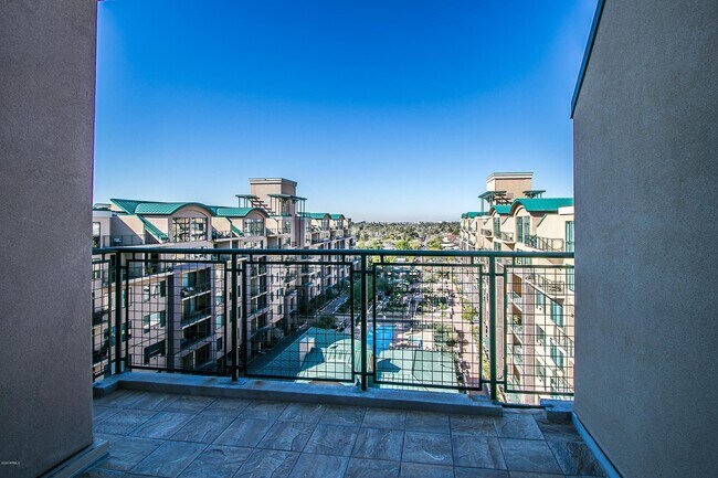 Foto del edificio - 2302 N Central Ave