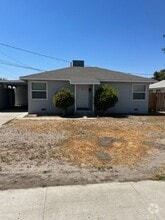 Building Photo - 1204 N 11th Ave