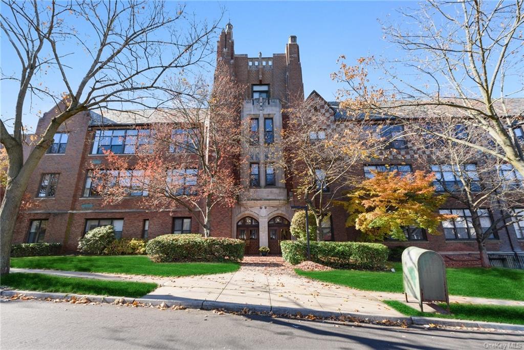 Primary Photo - 55 McKinley Ave