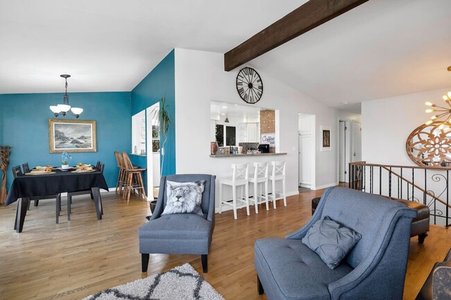 Foto del edificio - 9813 62nd Ave S