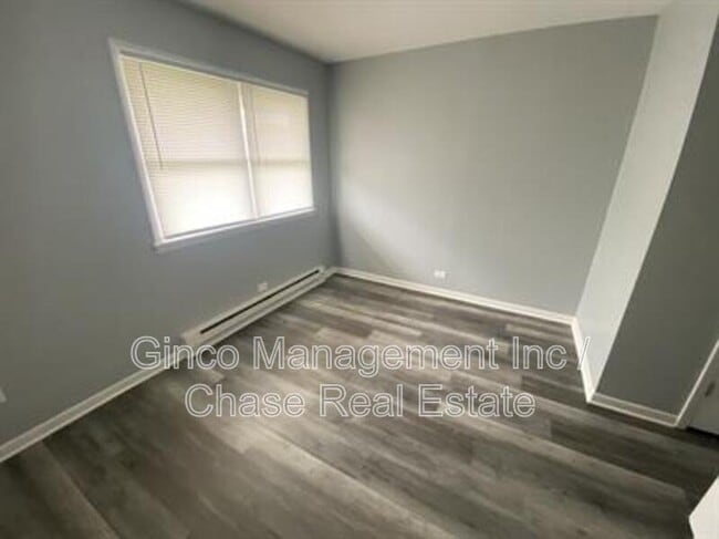 Building Photo - 29837 IL-50