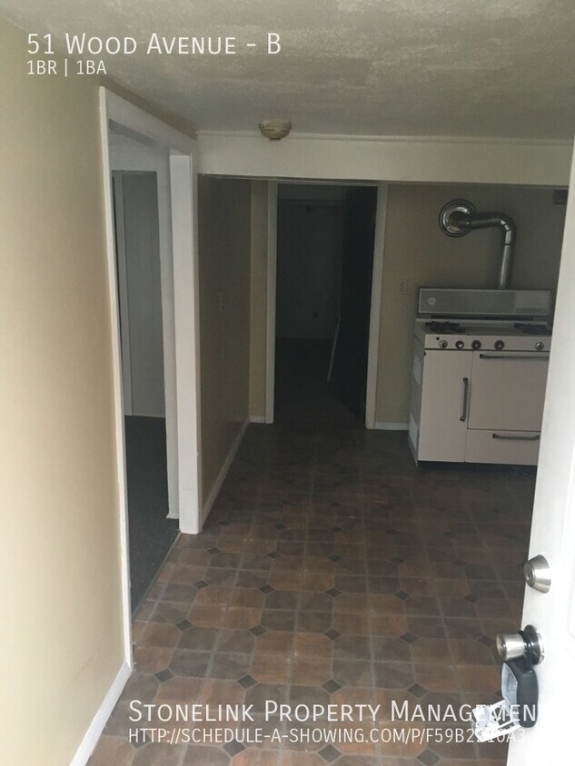 Primary Photo - 51 Wood Avenue